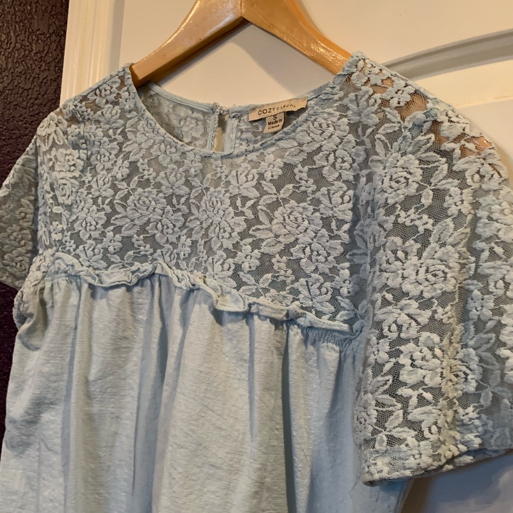 Blouse - Picture 2 of 4